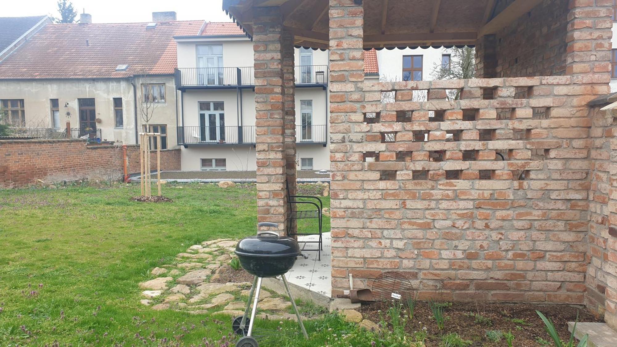 Art Nouveau Apartment With Garden In Pisek Exterior foto